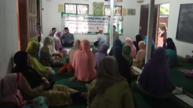 HMI Pandeglang dan Ponpes Nurul Bayan Berbagi Peduli Yatim dan Dhuafa