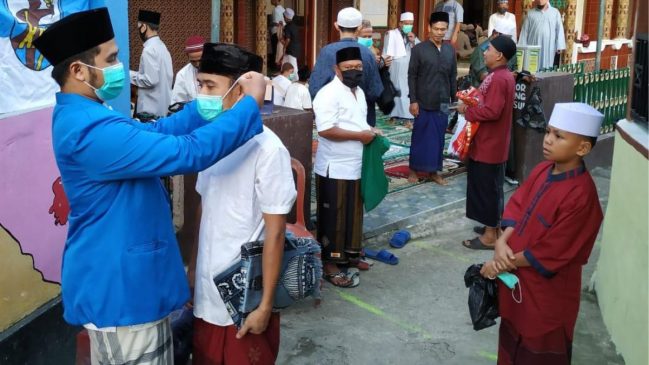 KNPI Kabupaten Bogor Dibawah Pimpinan Hasyemi, Bagikan Ribuan Masker dan Handsanitizer