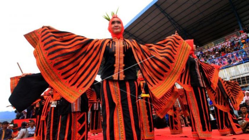 tari bines suku gayo