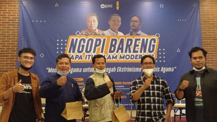 kegiatan cangkir opini