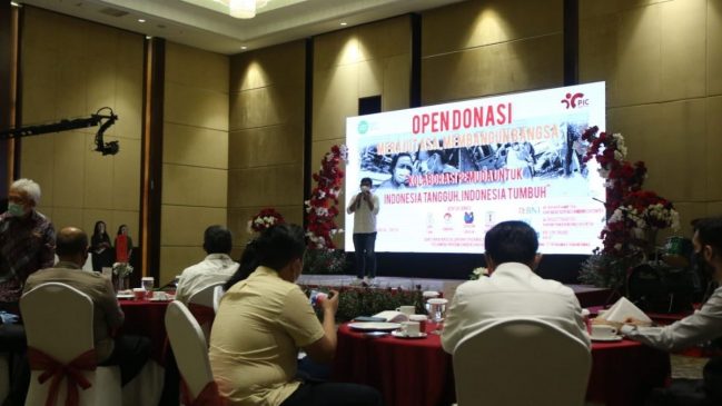 Dua Tahun Kepemimpinan Jokowi, Pemuda Indonesia Center Gelar Acara Donasi Amal