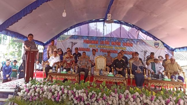 Begini Pesan Bupati OKU Timur Usai Launching dan Bantu Alsintan di Desa Mendayun