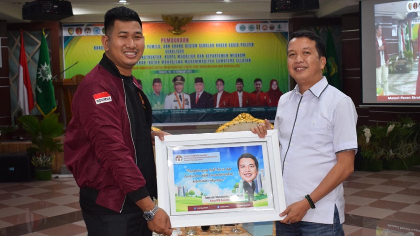 pemantau pemilu