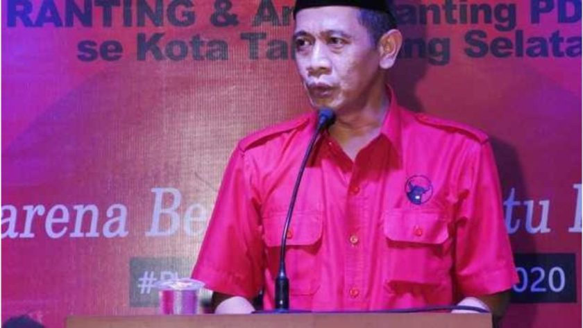 mahasiswa kritis
