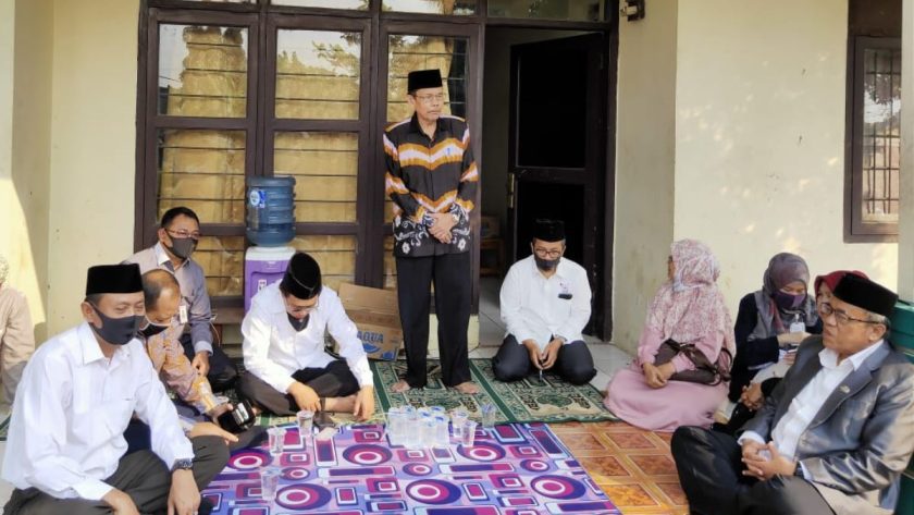 ma'had al jami'ah bangun