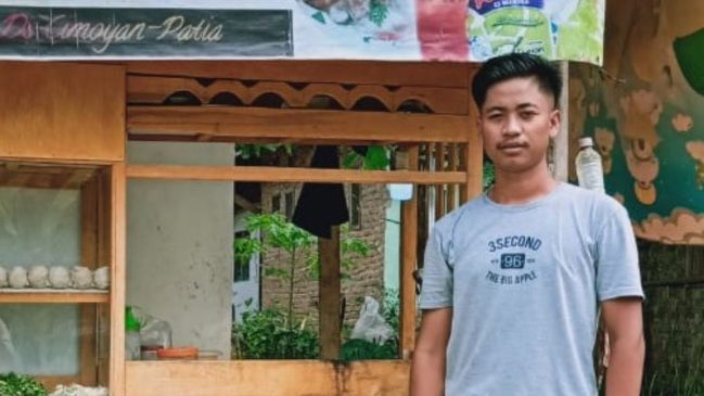 Berjualan Baso Mahasiswa FAI UNMA Tularkan Mental Berwirausaha