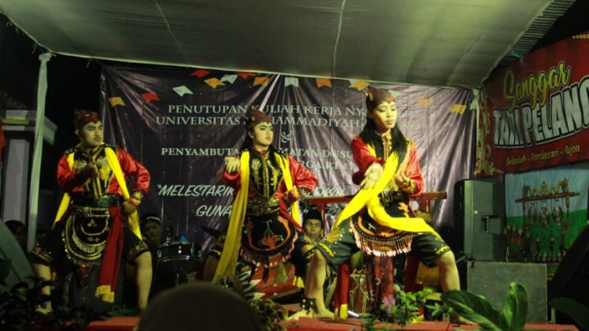 penuitupan kkn 144 umm