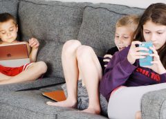 anak kecanduan gadget