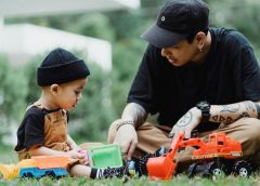 peran ayah dalam pola asuh anak