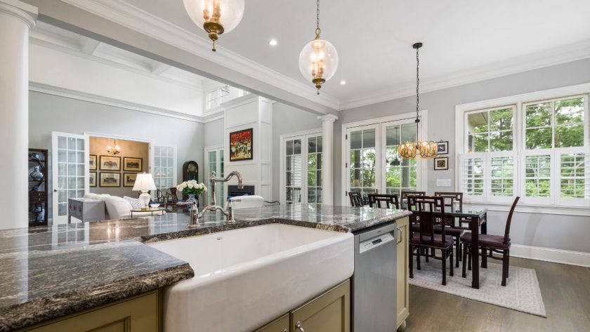 konsep dekorasi less is more