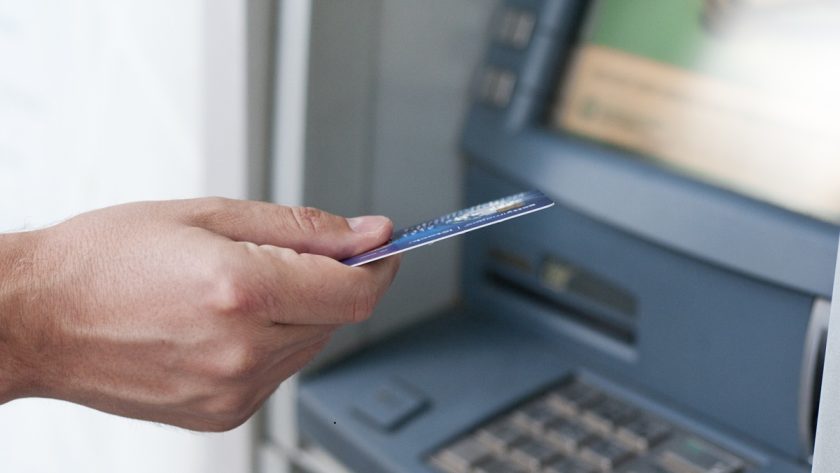 Mengapa Transfer Antar Bank Memotong Saldo kamu