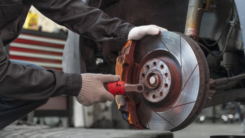 Trik Merawat Rem Motor dan Mobil Biar Tetap Pakem