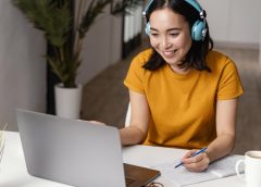 Cara Cari Freelance Copywriter di Tahun 2026