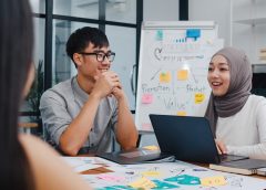 Macam-Macam Side Hustle Dari Skill Receh sampai Cuan Serius